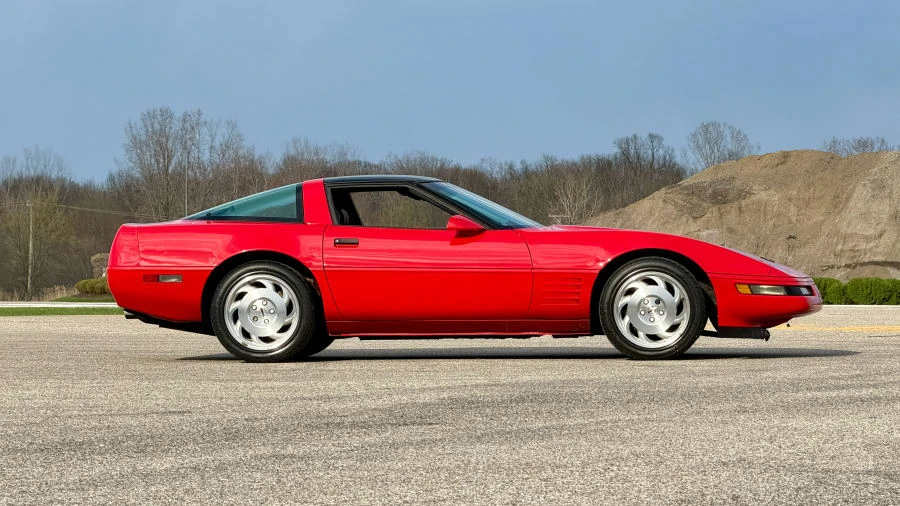 1993 Chevrolet Corvette C4 - Image 9 of 31
