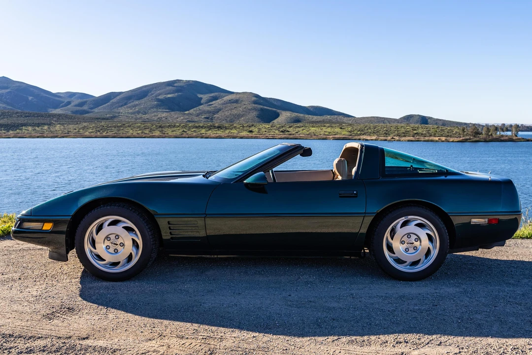 1993 Chevrolet Corvette C4 - Image 4 of 31