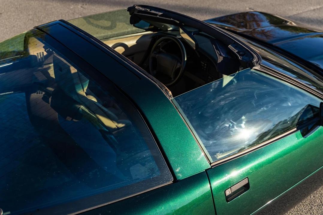 1993 Chevrolet Corvette C4 - Image 22 of 31