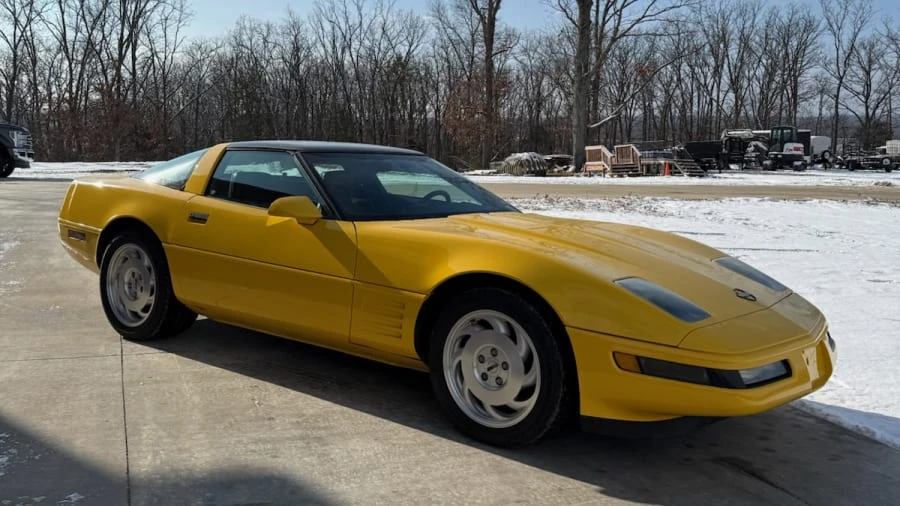 1993 Chevrolet Corvette C4 - Image 12 of 16