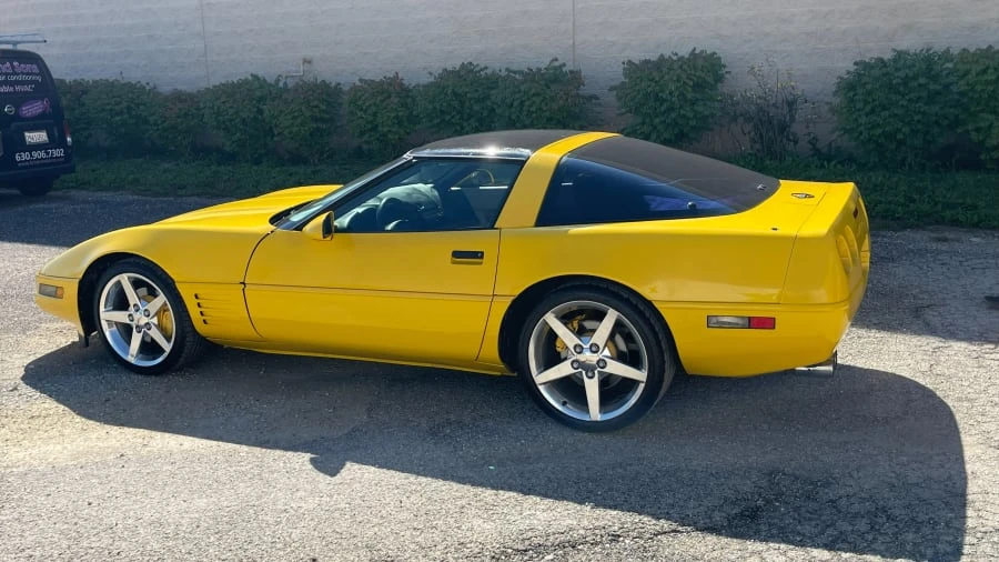 1993 Chevrolet Corvette C4 - Image 2 of 8