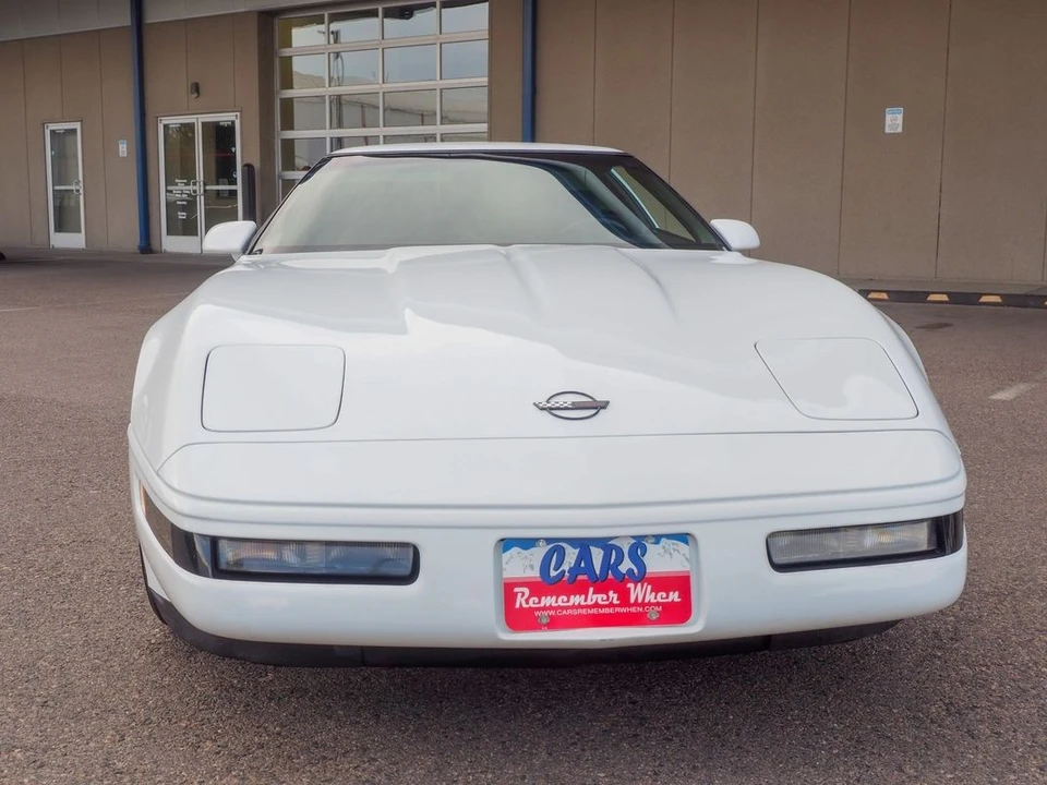 1993 Chevrolet Corvette C4 - Image 18 of 31