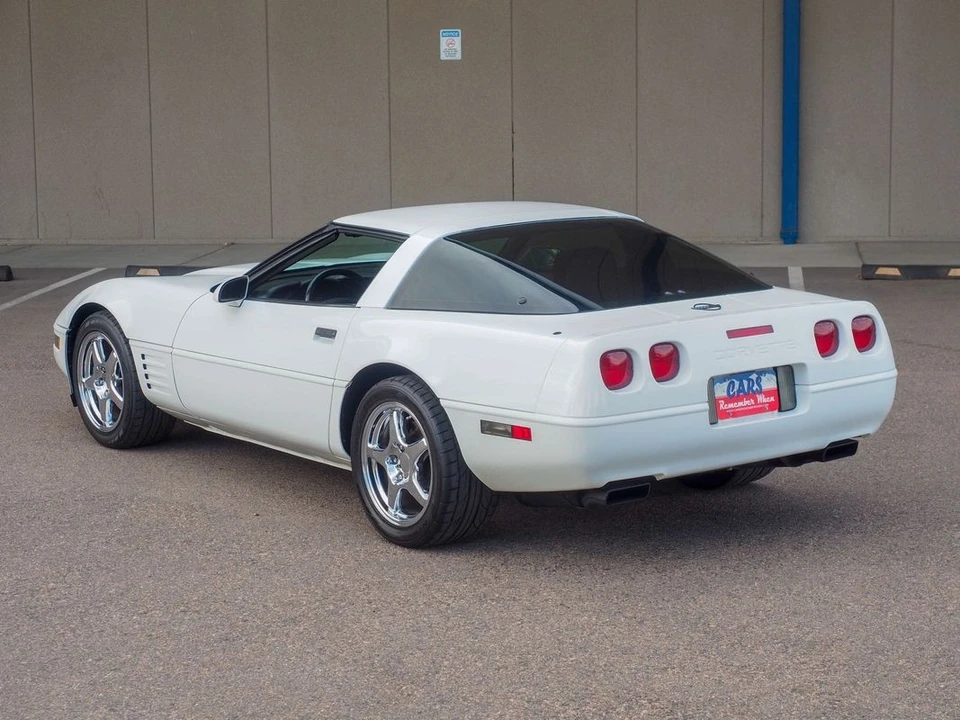1993 Chevrolet Corvette C4 - Image 2 of 12