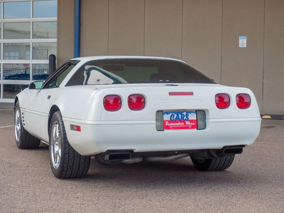 1993 Chevrolet Corvette C4 - Image 11 of 12