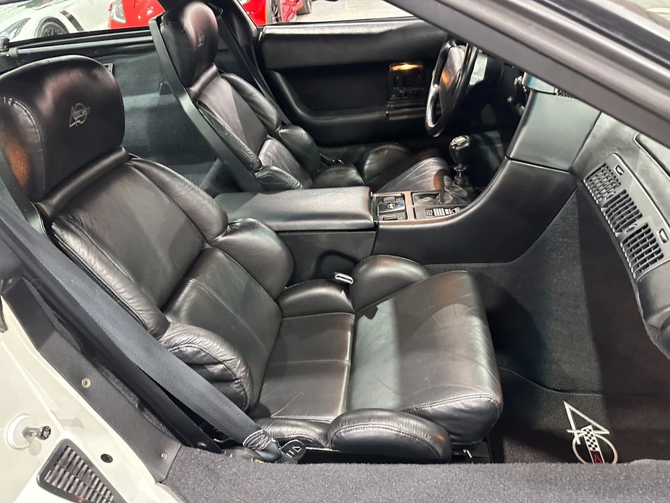1993 Chevrolet Corvette C4 - Image 19 of 21