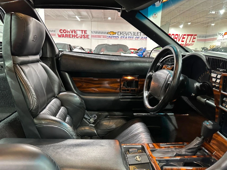 1993 Chevrolet Corvette C4 - Image 17 of 21
