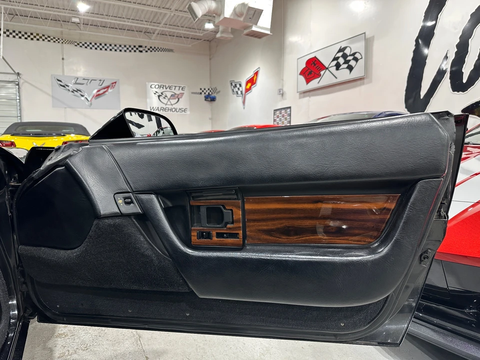 1993 Chevrolet Corvette C4 - Image 15 of 20
