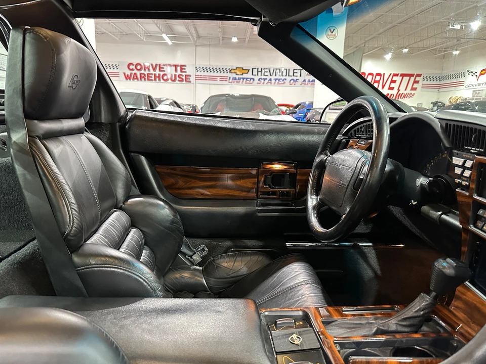 1993 Chevrolet Corvette C4 - Image 16 of 20
