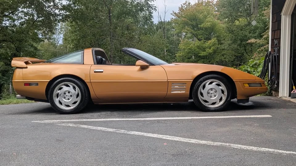 1993 Chevrolet Corvette C4 - Image 1 of 12