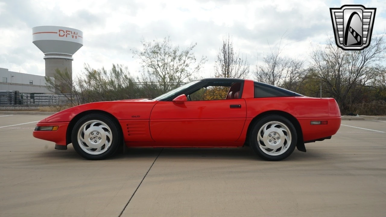 1993 Chevrolet Corvette C4 - Image 4 of 12
