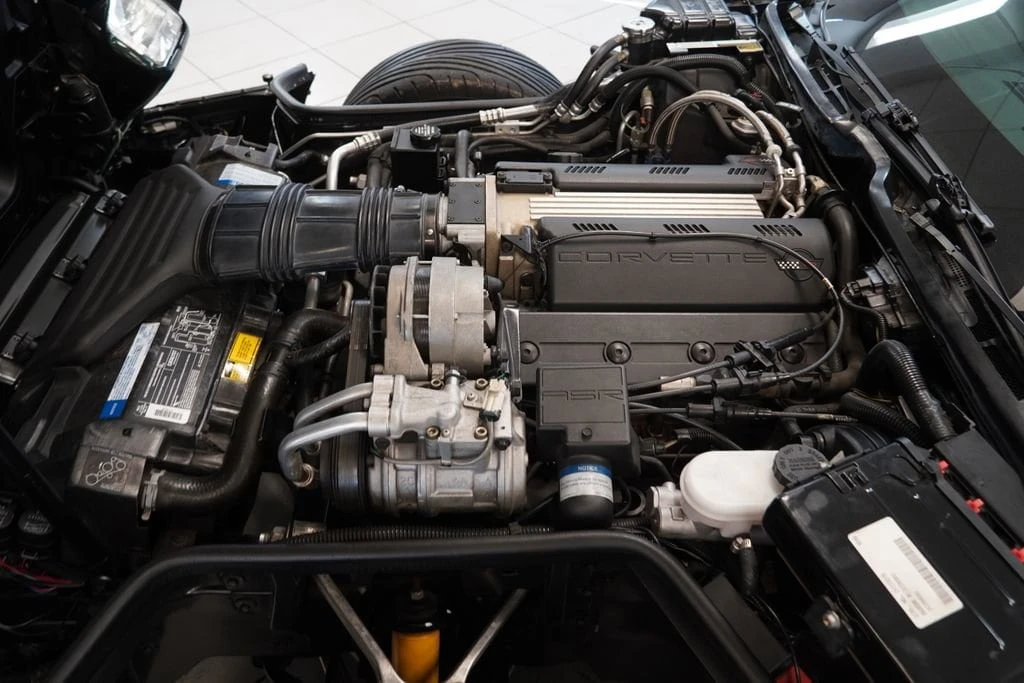 1993 Chevrolet Corvette C4 - Image 29 of 30