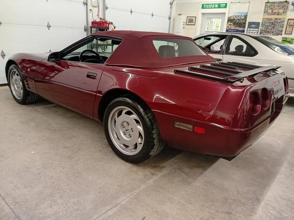 1993 Chevrolet Corvette C4 - Image 2 of 15