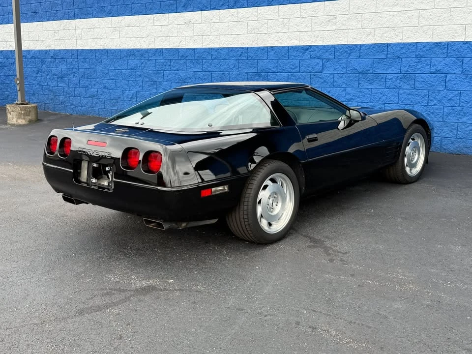 1993 Chevrolet Corvette C4 - Image 9 of 18