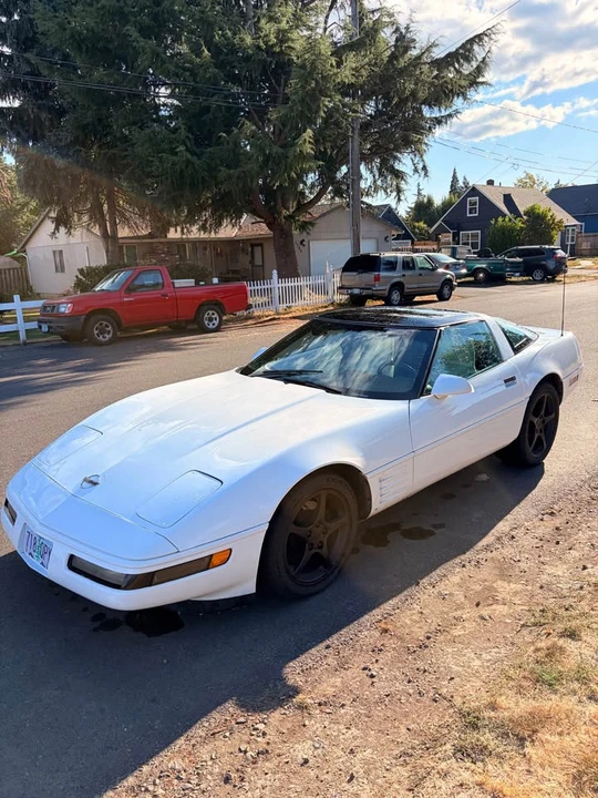 1993 Chevrolet Corvette C4 - Image 6 of 11