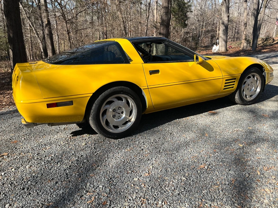 1993 Chevrolet Corvette C4 - Image 6 of 16