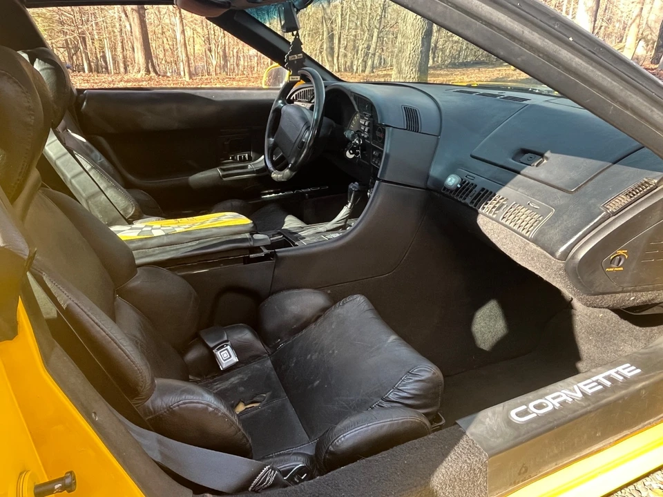 1993 Chevrolet Corvette C4 - Image 13 of 16