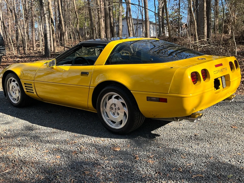 1993 Chevrolet Corvette C4 - Image 8 of 16