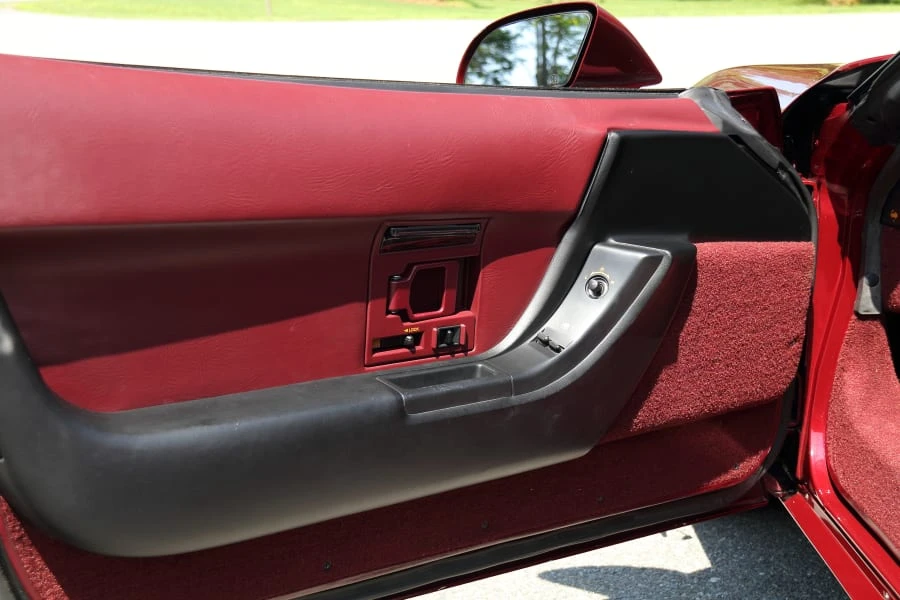 1993 Chevrolet Corvette C4 ZR1 - Image 28 of 31