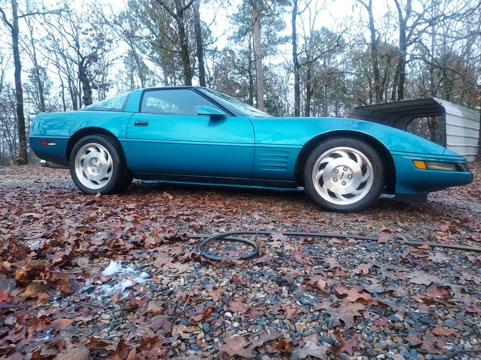 1993 Chevrolet Corvette C4 - Image 17 of 21