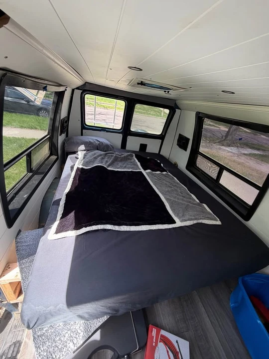 1993 Chevrolet G-Series Van - Image 9 of 20