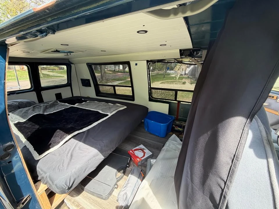1993 Chevrolet G-Series Van - Image 8 of 20