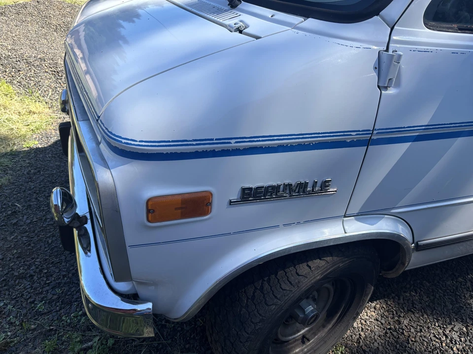 1993 Chevrolet G-Series Van - Image 13 of 31