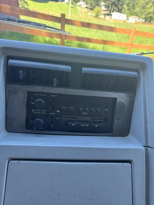 1993 Chevrolet G-Series Van - Image 30 of 31