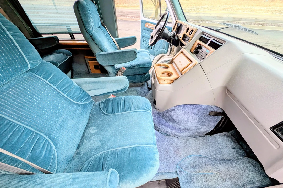 1993 Chevrolet G-Series Van - Image 28 of 31