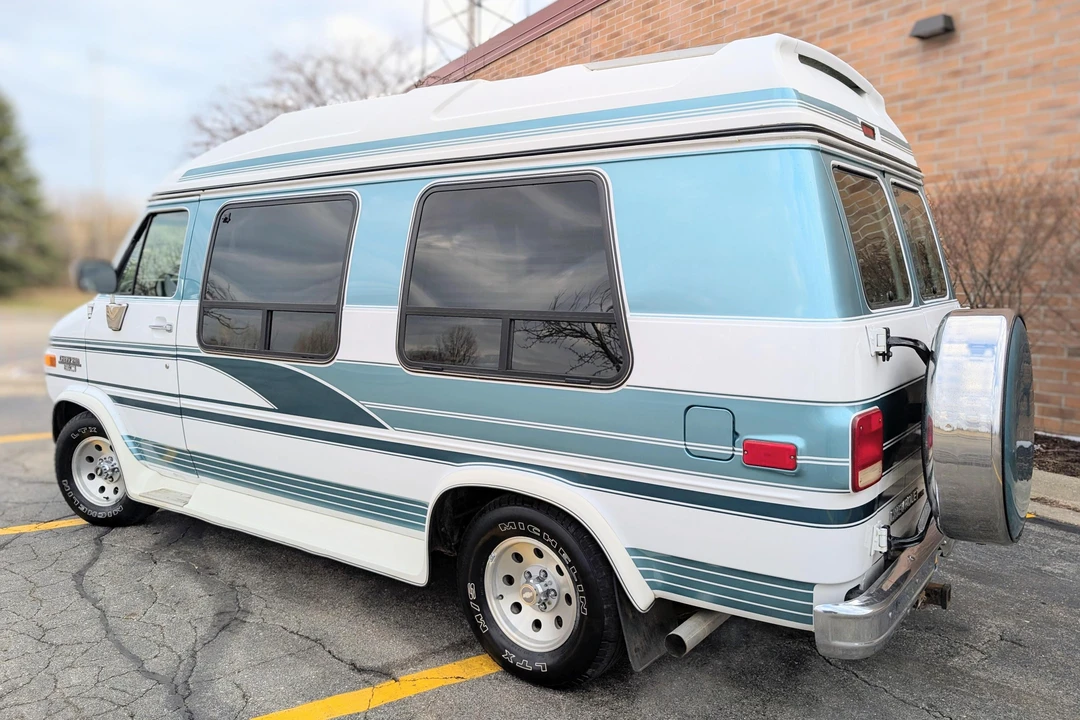 1993 Chevrolet G-Series Van - Image 4 of 31