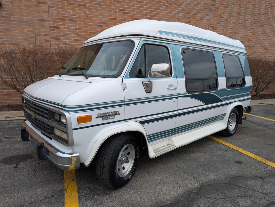 1993 Chevrolet G-Series Van - Image 6 of 31