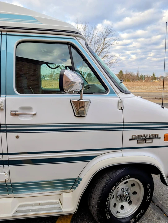 1993 Chevrolet G-Series Van - Image 20 of 31