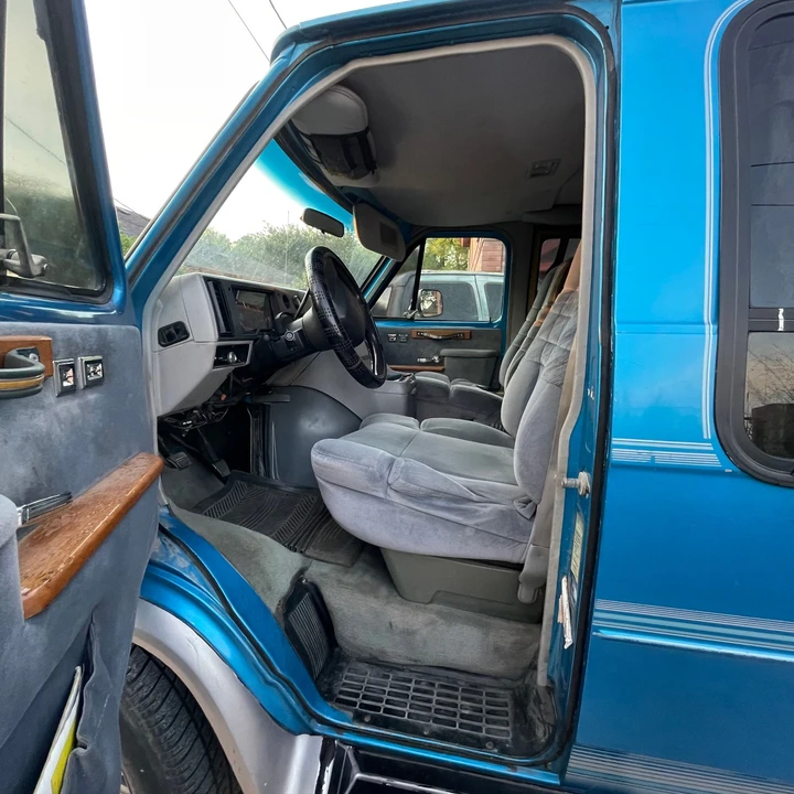 1993 Chevrolet G-Series Van - Image 8 of 21