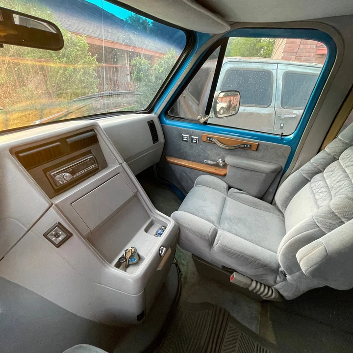 1993 Chevrolet G-Series Van - Image 7 of 21