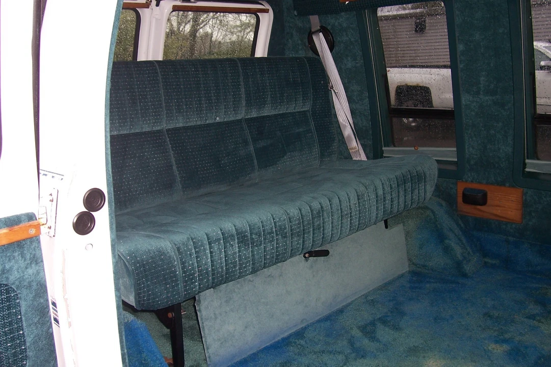 1993 Chevrolet G-Series Van - Image 13 of 13