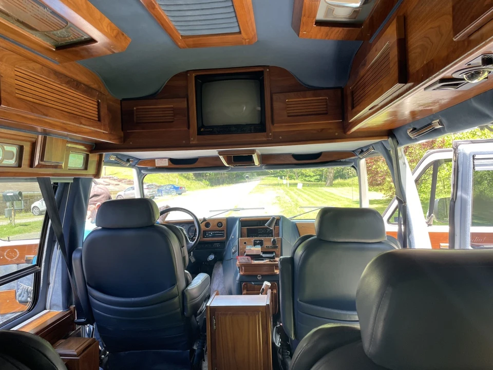 1993 Chevrolet G-Series Van - Image 23 of 25