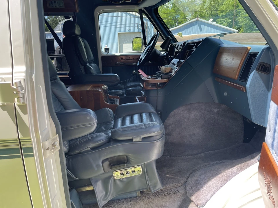 1993 Chevrolet G-Series Van - Image 20 of 25