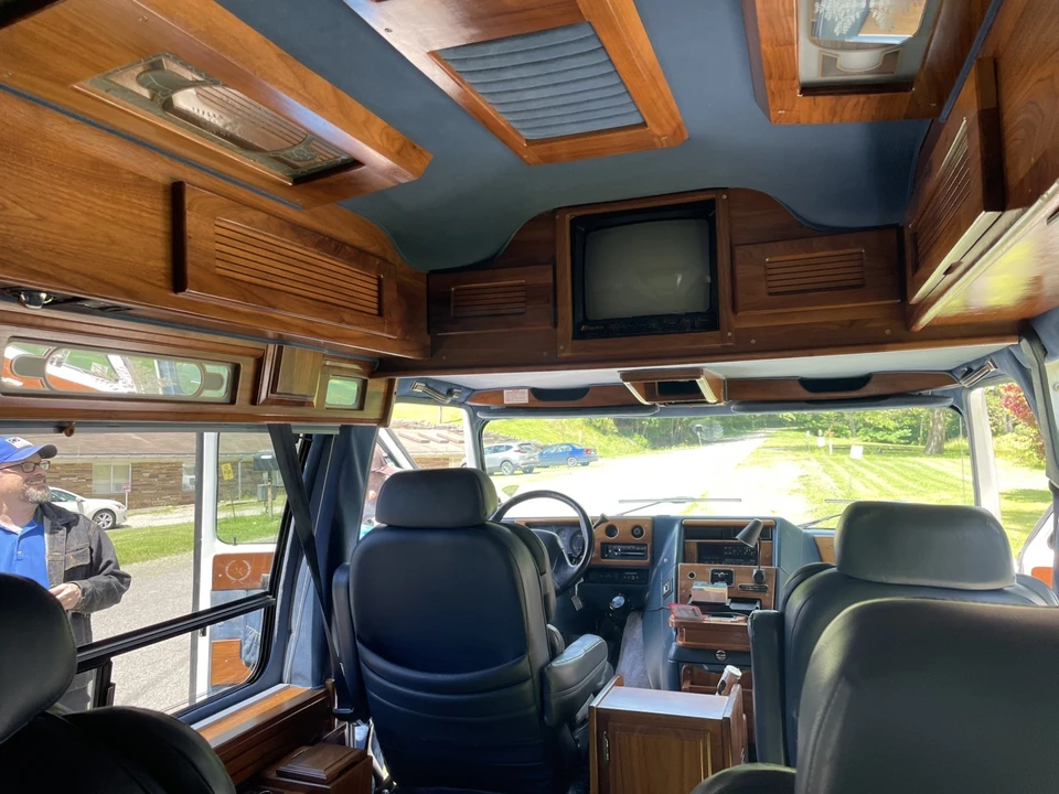 1993 Chevrolet G-Series Van - Image 6 of 25