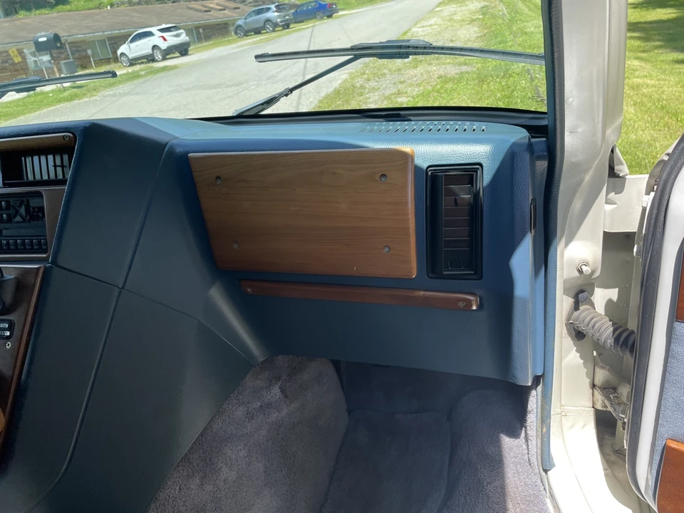 1993 Chevrolet G-Series Van - Image 7 of 25
