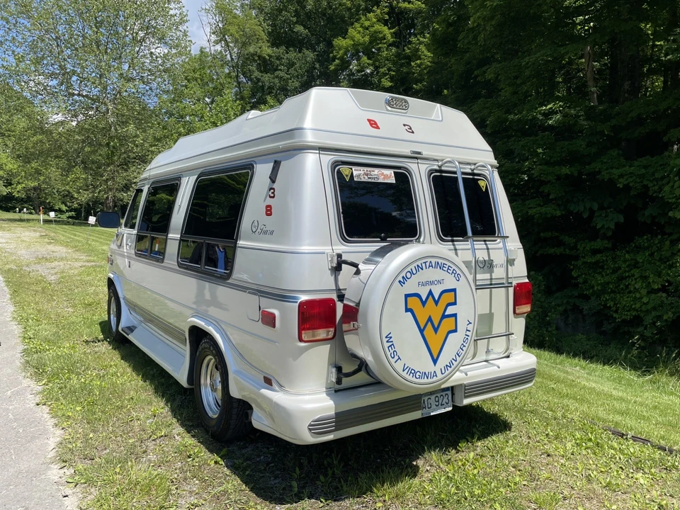 1993 Chevrolet G-Series Van - Image 10 of 25
