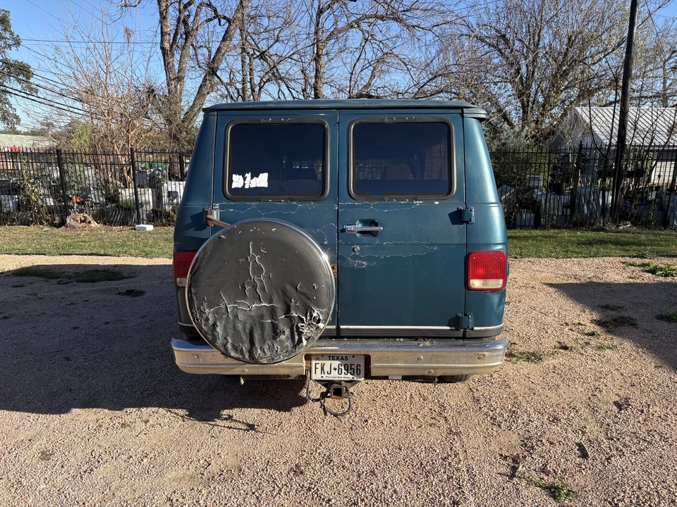 1993 Chevrolet G-Series Van - Image 4 of 12