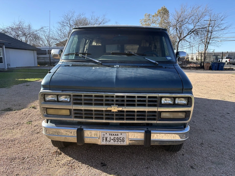 1993 Chevrolet G-Series Van - Image 3 of 12
