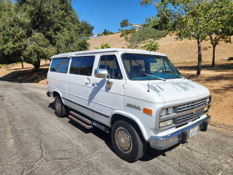 1993 Chevrolet G-Series Van - Image 7 of 26