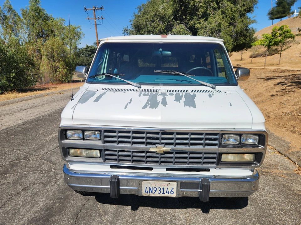 1993 Chevrolet G-Series Van - Image 8 of 26