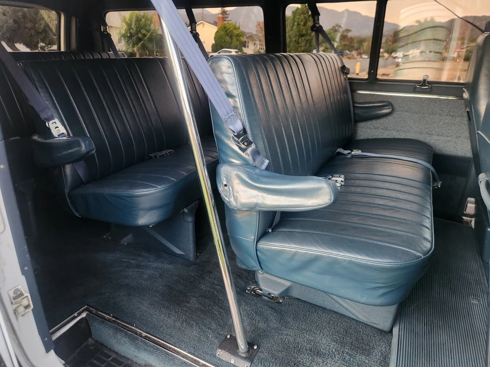 1993 Chevrolet G-Series Van - Image 23 of 26
