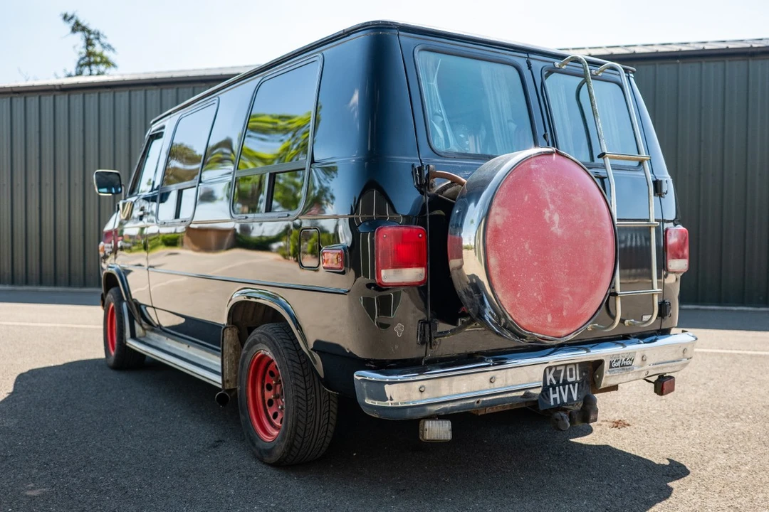 1993 Chevrolet G-Series Van - Image 11 of 30