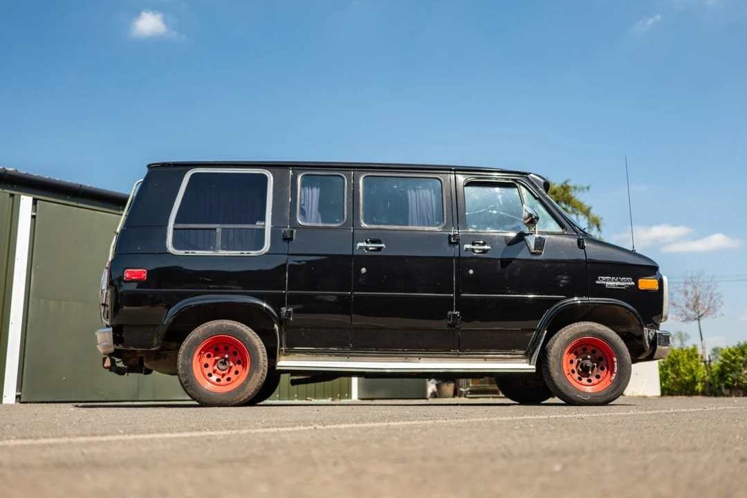 1993 Chevrolet G-Series Van - Image 20 of 30
