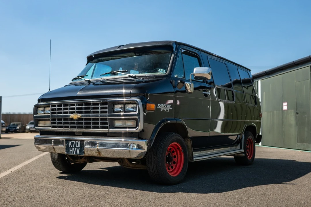 1993 Chevrolet G-Series Van - Image 7 of 30