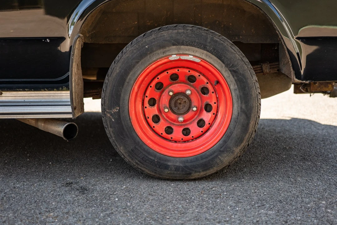 1993 Chevrolet G-Series Van - Image 24 of 30