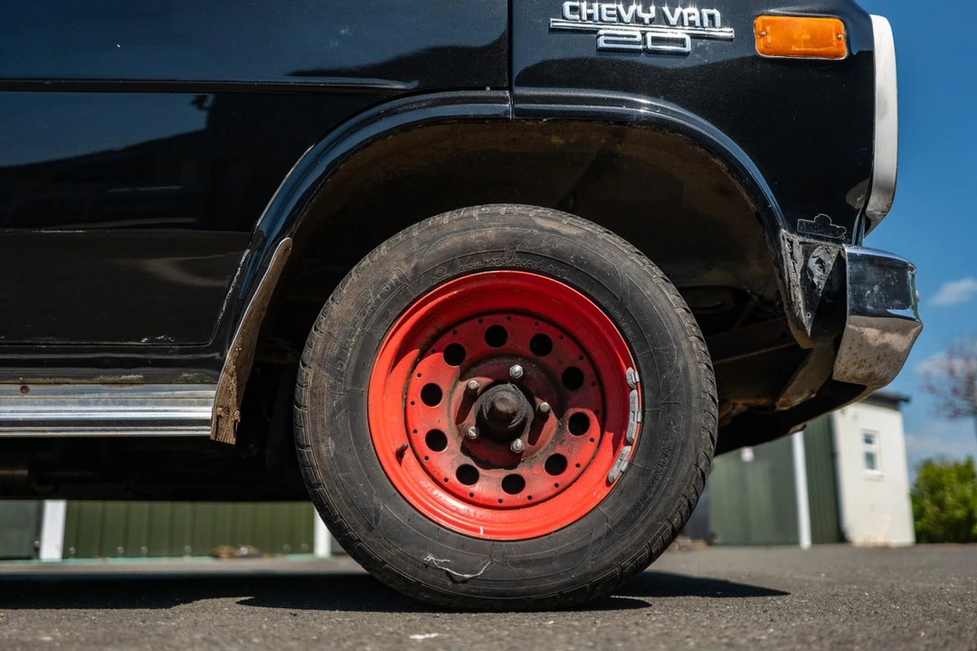 1993 Chevrolet G-Series Van - Image 22 of 30