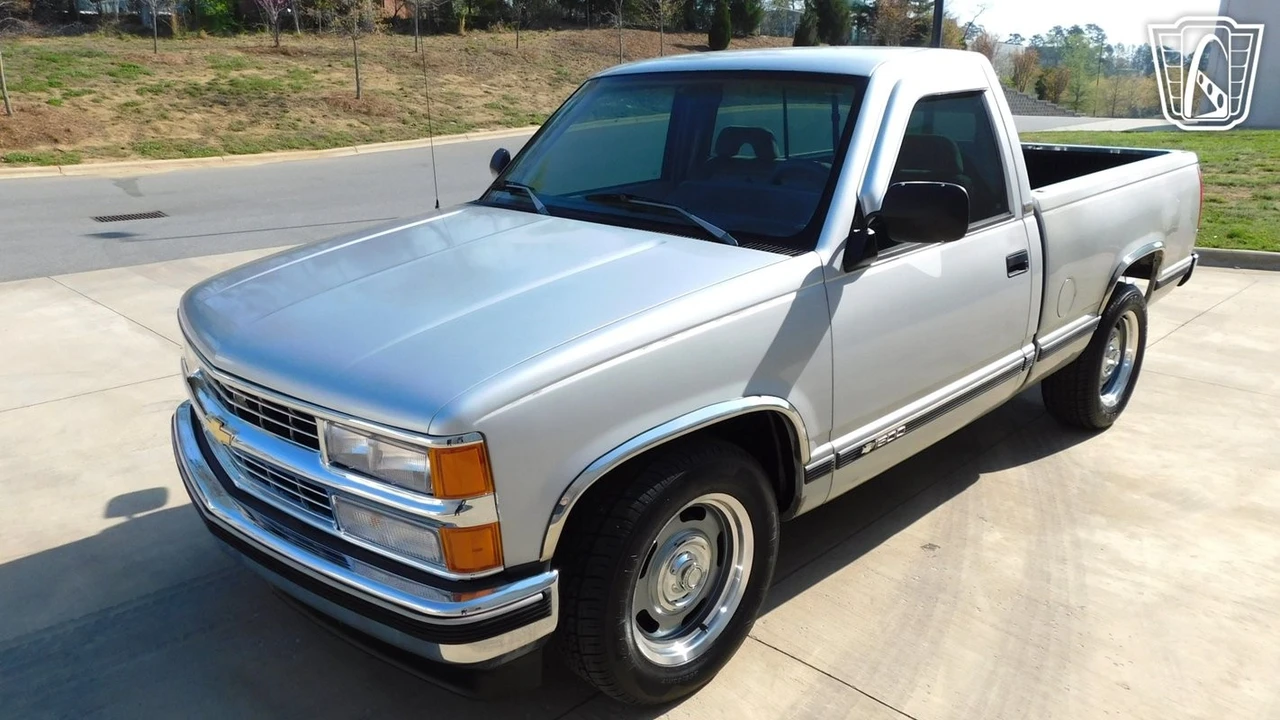 1993 Chevrolet C/K 4th Gen - Image 8 of 12